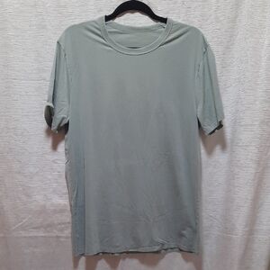 Lululemon Athletica Green Short Sleeve Tee